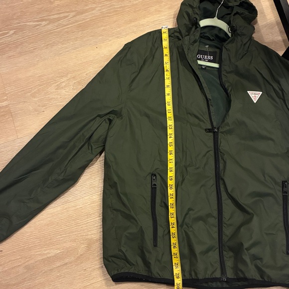 Guess Men’s Forest Green Windbreaker With Hood Jacket Never Worn Size XXL - Picture 7 of 8